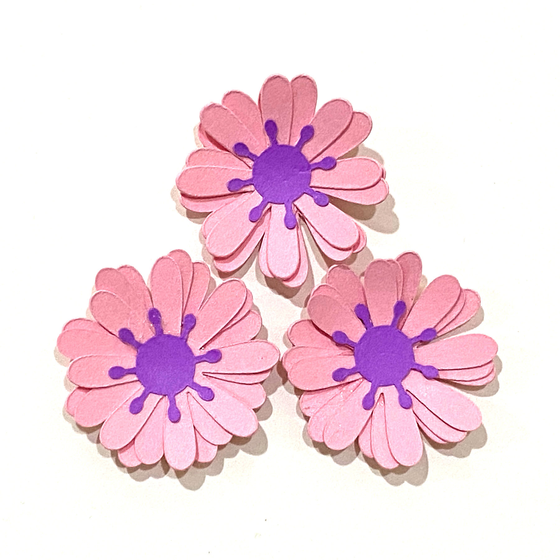 雛菊紙花svg 剪切文件- Design Market, image size:1800x1800